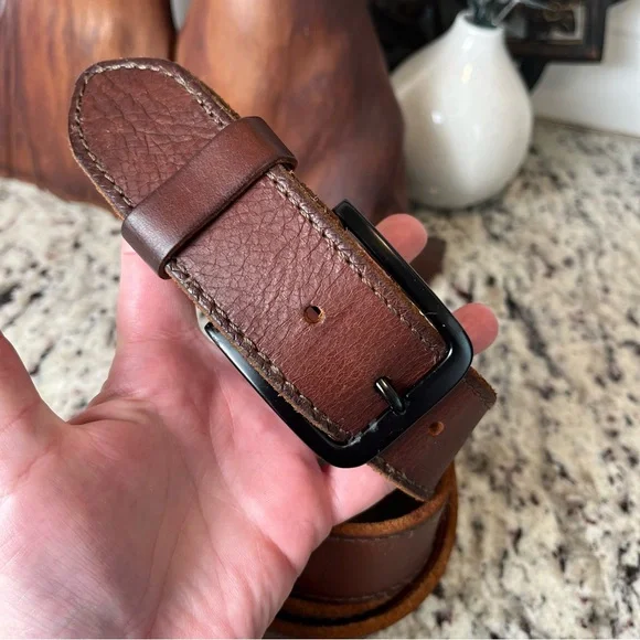 Men's Haggar Leather Belt - Picture 2 of 8